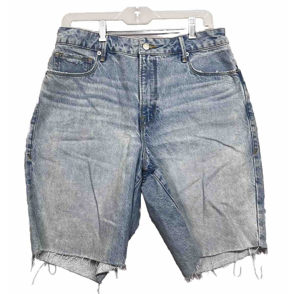 Good American Good 90’s American Bermuda Raw Hem Shorts NWT Size 4/27￼￼